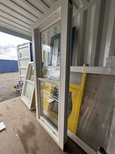 Large victorian sash window - large,
